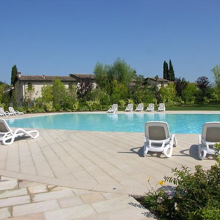 Apartamento Gardagate - Residenza Caesar 'Benaco' Sirmione Exterior foto