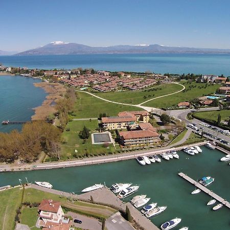Apartamento Gardagate - Residenza Caesar 'Benaco' Sirmione Exterior foto
