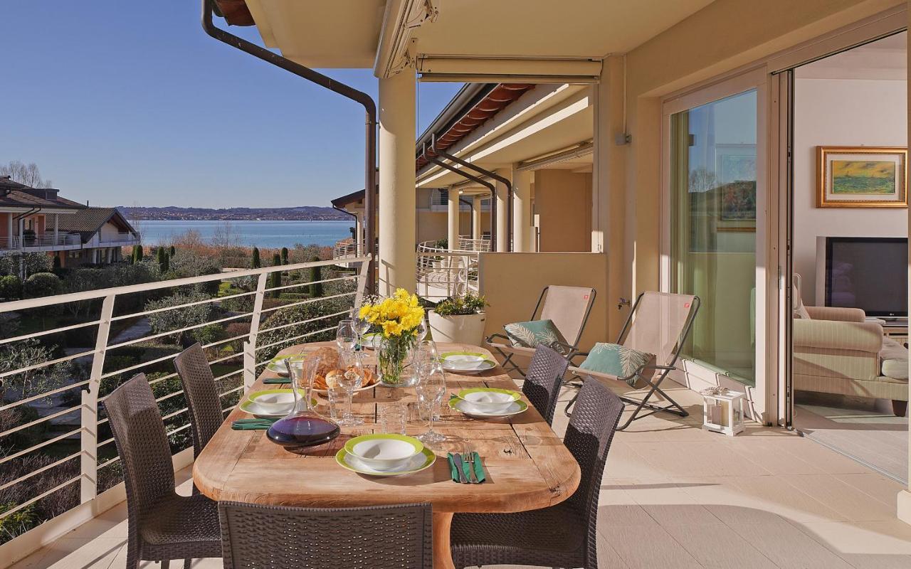 Apartamento Gardagate - Residenza Caesar 'Benaco' Sirmione Exterior foto