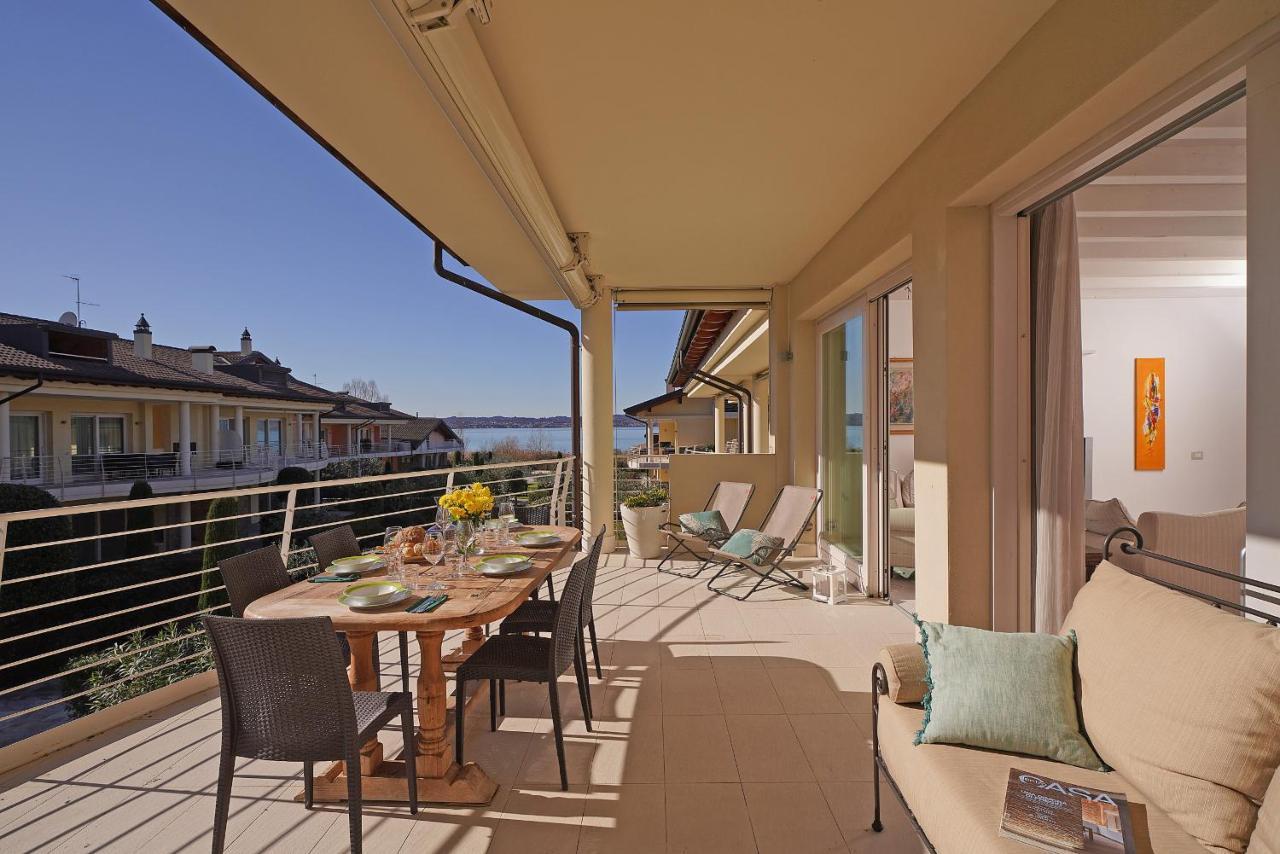 Apartamento Gardagate - Residenza Caesar 'Benaco' Sirmione Exterior foto