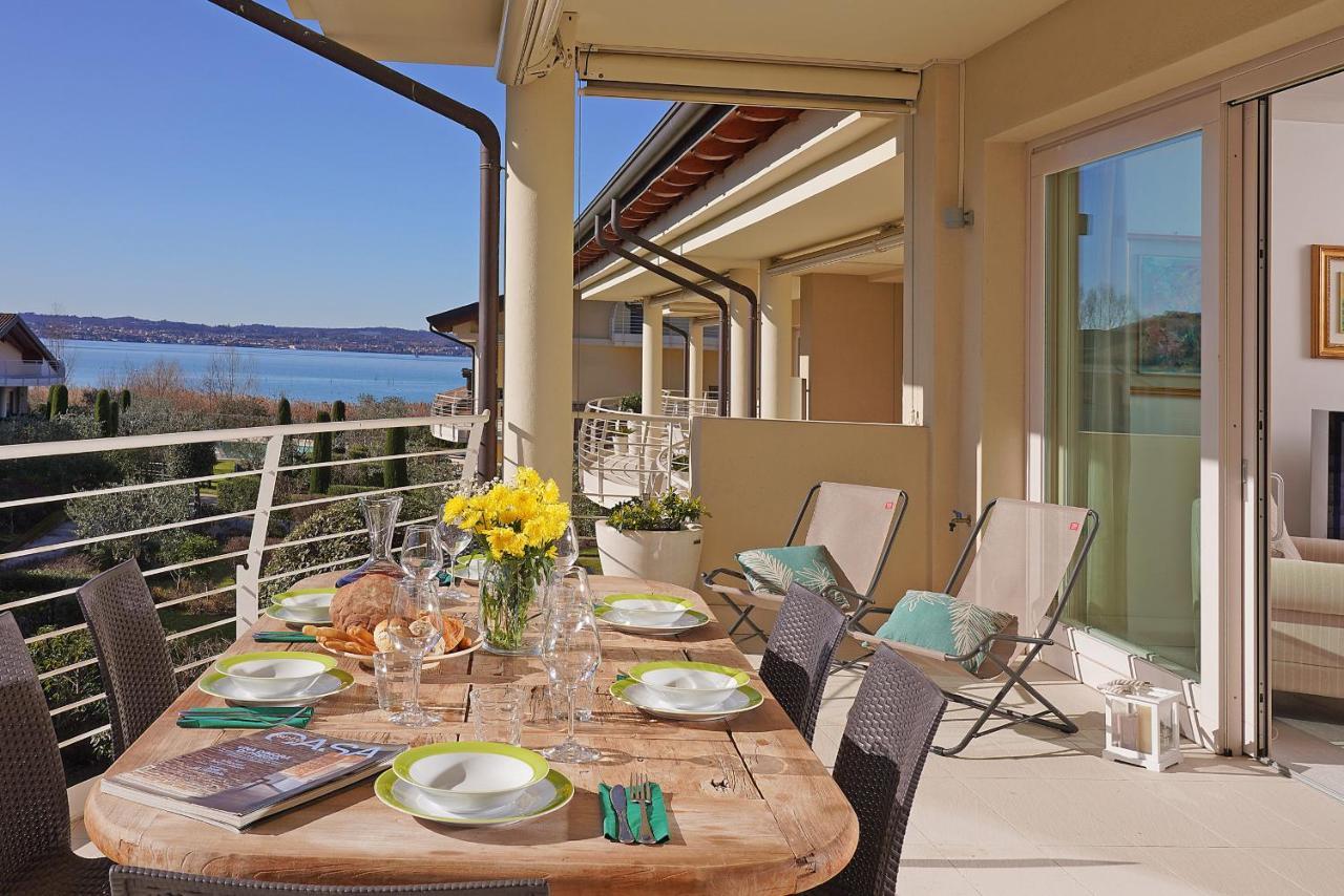Apartamento Gardagate - Residenza Caesar 'Benaco' Sirmione Exterior foto