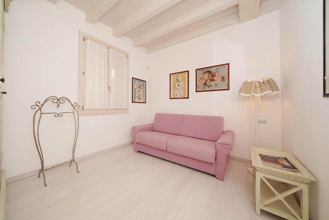 Apartamento Gardagate - Residenza Caesar 'Benaco' Sirmione Exterior foto